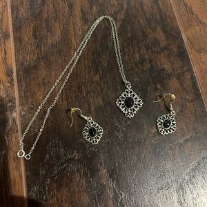 Silver-Tone Black Stone Filigree Necklace & Earring Set